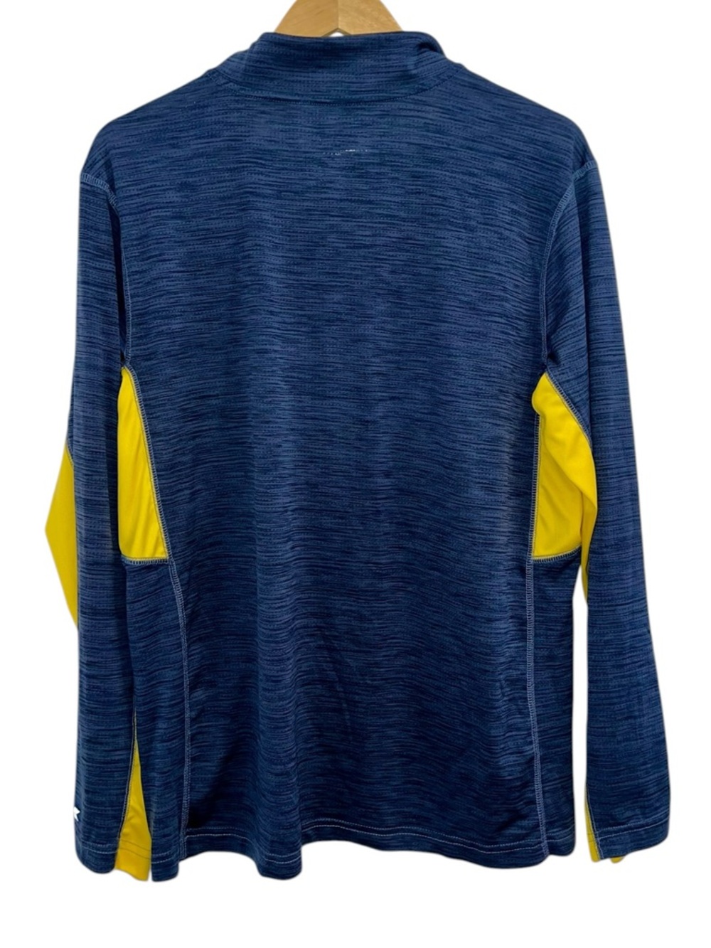 NEW Colosseum Michigan Wolverines Lightweight Quarter-Zip Pullover Navy & Yellow - Picture 3 of 3